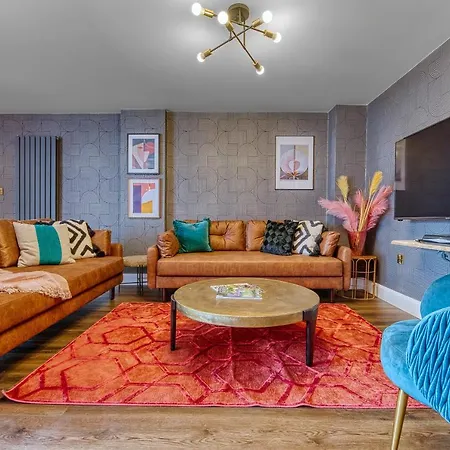 Casa Del Artista - Designer Apartments, * Whitby