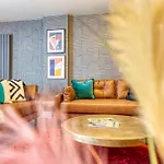 Casa Del Artista , Boutique Apartments, * Whitby