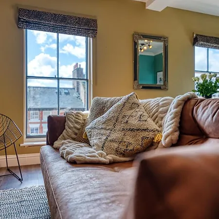 Casa Del Artista - Designer Apartments, *